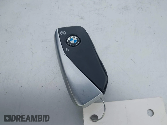 2024 BMW X7 xDrive40i z VIN 5UX23EM01R9V59412, wystawiony jako IAAI lot #41890300 z przebiegiem 11 867 mil mil oraz . Historia ofert i sprzedaży dostępna na DreamBid. Obrazek 11.