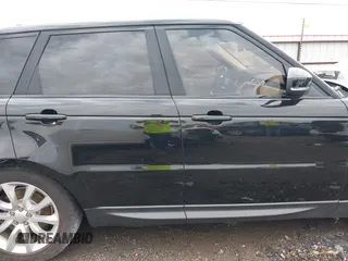 2016 Land Rover Range Rover Sport V6 Diesel HSE with VIN SALWR2KFXGA583834, listed as a IAAI auction lot 41882049 with 123,235 mi miles. Bid and sale history available at carsss.com. Image 14.