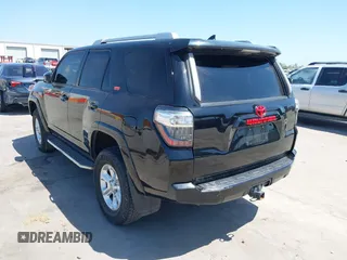 2014 Toyota 4Runner SR5 z VIN JTEZU5JR7E5077539, wystawiony jako IAAI lot #41851723 z przebiegiem 180 388 mil mil oraz . Historia ofert i sprzedaży dostępna na DreamBid. Obrazek 3.