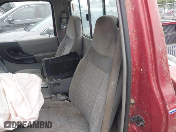 1997 Ford Ranger XLT z VIN 1FTCR10A3VPB61037, wystawiony jako IAAI lot #42298984 z przebiegiem 123 429 mil mil oraz . Historia ofert i sprzedaży dostępna na DreamBid. Obrazek 8.