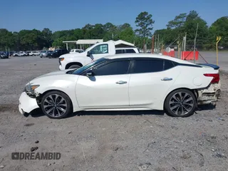 2016 Nissan Maxima SL z VIN 1N4AA6AP8GC429756, wystawiony jako IAAI lot #42262674 z przebiegiem 183 768 mil mil oraz . Historia ofert i sprzedaży dostępna na DreamBid. Obrazek 14.