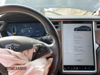 2018 Tesla Model S 75D with VIN 5YJSA1E22JF244421, listed as a Copart auction lot 49509345 with 94,321 mi miles and Clean title. Bid and sale history available at DreamBid. Image 9.