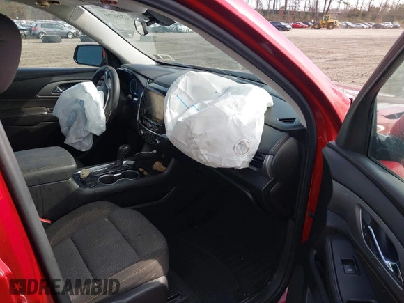 2020 Chevrolet Traverse LT Cloth with VIN 1GNEVGKW0LJ156045, listed as a IAAI auction lot 42050791 with 98,250 mi miles and . Bid and sale history available at DreamBid. Image 5.