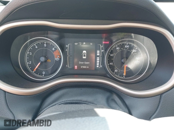 2016 Jeep Cherokee Latitude with VIN 1C4PJLCB2GW185637, listed as a IAAI auction lot 41894019 with 87,888 mi miles and . Bid and sale history available at DreamBid. Image 7.