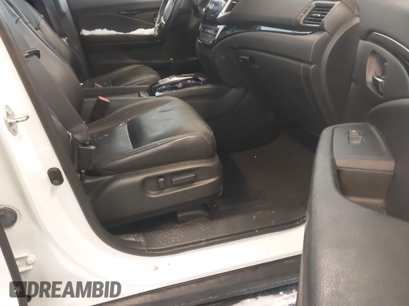 2017 Honda Pilot Touring with VIN 5FNYF6H92HB032873, listed as a IAAI auction lot 41608870 with 123,888 mi miles. Bid and sale history available at carsss.com. Image 5.