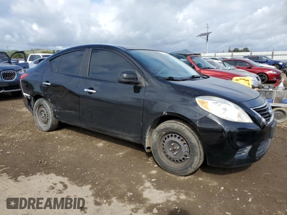 2012 Nissan Versa SV z VIN 3N1CN7AP0CL913015, wystawiony jako Copart lot #50840215 z przebiegiem 105 634 mil mil oraz Szkoda całkowita • Salvage title. Historia ofert i sprzedaży dostępna na DreamBid. Obrazek 4.