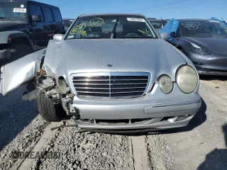 2001 Mercedes-Benz E-Class with VIN WDBJF65J11B294200, listed as a Copart auction lot 73831854 with 117,441 mi miles and Salvage Title. Bid and sale history available at carsss.com. Image 5.