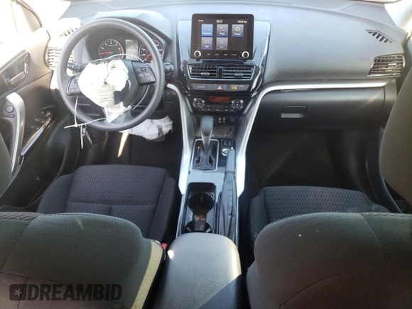 2024 Mitsubishi Eclipse Cross LE с VIN JA4ATVAA0RZ047399, выставлен на аукционе Copart как лот 45558005 с пробегом 12 760 миль миль и Списание • Salvage title. История ставок и продаж доступна на DreamBid. Изображение 8.