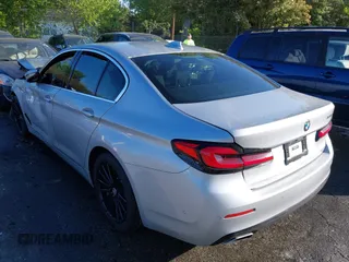 2021 BMW 5 Series 530i with VIN WBA53BH01MWX15298, listed as a IAAI auction lot 42038023 with 49,523 mi miles and . Bid and sale history available at DreamBid. Image 3.