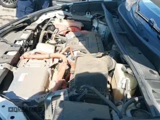 2017 Toyota RAV4 Limited z VIN JTMDJREV4HD105586, wystawiony jako IAAI lot #43101460 z przebiegiem 145 698 mil mil oraz . Historia ofert i sprzedaży dostępna na DreamBid. Obrazek 19.