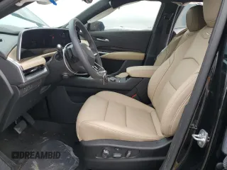 2024 Cadillac XT4 FWD Premium Luxury z VIN 1GYFZCR44RF241880, wystawiony jako Copart lot #44975635 z przebiegiem 2 385 mil mil oraz Szkoda całkowita • Salvage title. Historia ofert i sprzedaży dostępna na DreamBid. Obrazek 7.