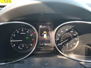 2017 Hyundai Santa Fe 2.0T z VIN 5XYZUDLA3HG397569, wystawiony jako Copart lot #77360944 z przebiegiem 145 512 mil mil oraz Szkoda całkowita • Salvage title. Historia ofert i sprzedaży dostępna na DreamBid. Obrazek 9.