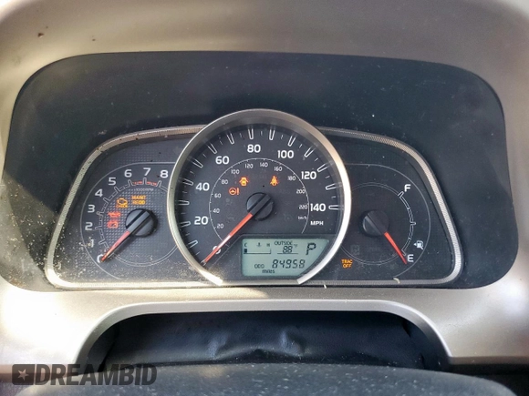 2014 Toyota RAV4 LE z VIN JTMZFREV5EJ024164, wystawiony jako Copart lot #58217845 z przebiegiem 84 958 mil mil oraz Szkoda całkowita • Salvage title. Historia ofert i sprzedaży dostępna na DreamBid. Obrazek 9.