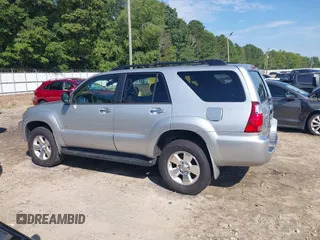 2007 Toyota 4Runner SR5 with VIN JTEZU14R470095968, listed as a IAAI auction lot 42700347 with 330,409 mi miles and . Bid and sale history available at DreamBid. Image 14.
