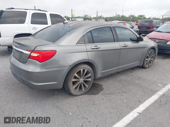 2013 Chrysler 200 Limited with VIN 1C3CCBCG9DN600778, listed as a IAAI auction lot 41946258 with 147,171 mi miles and . Bid and sale history available at carsss.com. Image 4.