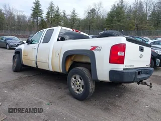 2008 Chevrolet Silverado 1500 LTZ with VIN 1GCEK19J58E181029, listed as a IAAI auction lot 41866976 with 183,824 mi miles. Bid and sale history available at carsss.com. Image 3.