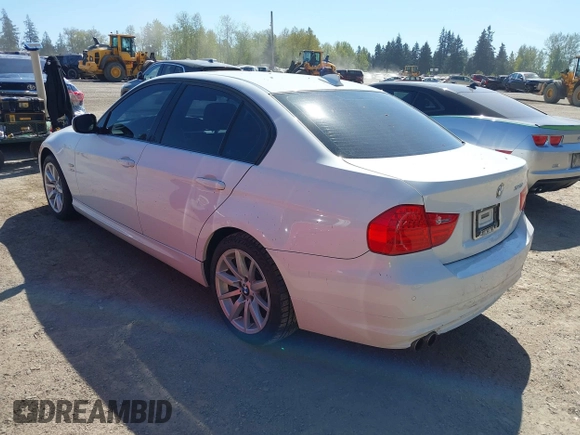 2011 BMW 3 Series 328i xDrive with VIN WBAPK5C54BA660470, listed as a IAAI auction lot 42077314 with 69,572 mi miles and . Bid and sale history available at DreamBid. Image 3.