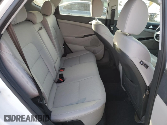 2019 Hyundai Tucson SE with VIN KM8J2CA44KU063420, listed as a Copart auction lot 53959745 with 33,880 mi miles and Salvage Title. Bid and sale history available at carsss.com. Image 11.
