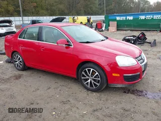 2008 Volkswagen Jetta Sedan SE with VIN 3VWRM71K78M055281, listed as a IAAI auction lot 40735471 with 181,165 mi miles. Bid and sale history available at carsss.com. Image 1.