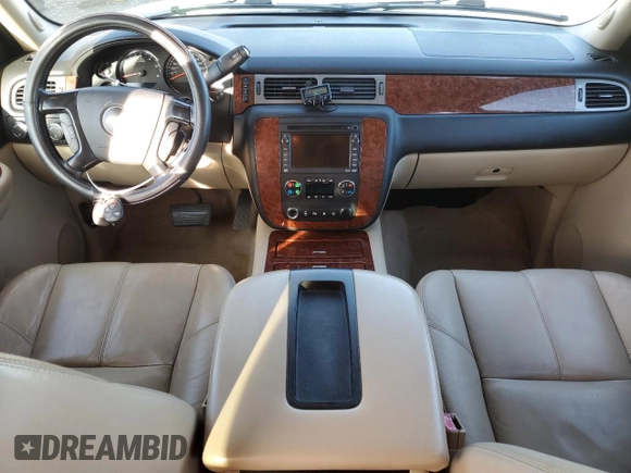 2008 Chevrolet Suburban LT w/2LT with VIN 3GNFK16388G207021, listed as a Copart auction lot 81885814 with 142,090 mi miles and Salvage Title. Bid and sale history available at carsss.com. Image 8.