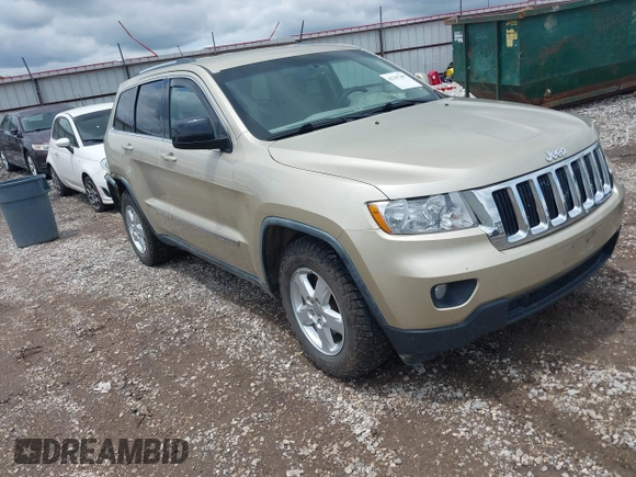 2011 Jeep Grand Cherokee Laredo with VIN 1J4RR4GG8BC558018, listed as a IAAI auction lot 42347367 with 180,334 mi miles and . Bid and sale history available at DreamBid. Image 1.