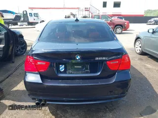 2010 BMW 3 Series 328i xDrive with VIN WBAPK5C51AA652244, listed as a IAAI auction lot 42262180 with 166,218 mi miles and . Bid and sale history available at DreamBid. Image 16.