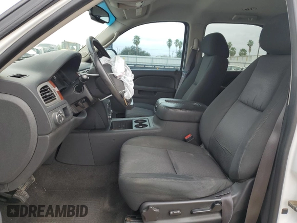 2013 GMC Yukon SLE with VIN 1GKS1AE04DR205296, listed as a Copart auction lot 83853164 with 111,408 mi miles and Salvage Title. Bid and sale history available at carsss.com. Image 7.