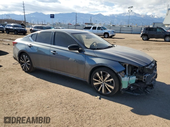 2020 Nissan Altima SR with VIN 1N4AL4CV3LN306567, listed as a Copart auction lot 88163425 with 68,772 mi miles and Salvage Title. Bid and sale history available at carsss.com. Image 4.