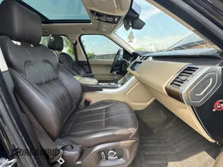 2017 Land Rover Range Rover Sport HSE z VIN SALWR2FK1HA128511, wystawiony jako Copart lot #62284745 z przebiegiem 119 383 mil mil oraz Szkoda całkowita • Salvage title. Historia ofert i sprzedaży dostępna na DreamBid. Obrazek 5.