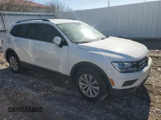 2018 Volkswagen Tiguan SEL z VIN 3VV3B7AX5JM086823, wystawiony jako Copart lot #48991035 z przebiegiem Nie podano mil oraz Szkoda całkowita • Salvage title. Historia ofert i sprzedaży dostępna na DreamBid. Obrazek 4.