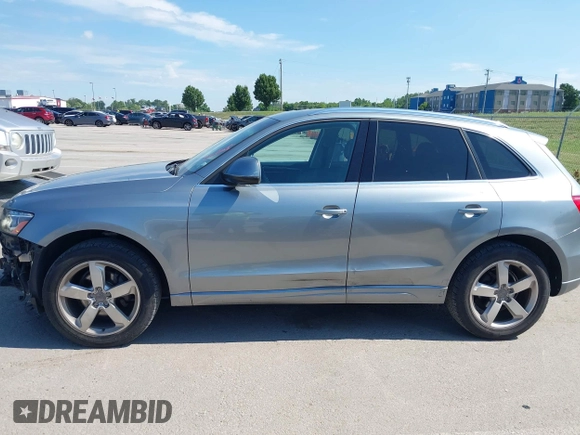 2011 Audi Q5 Premium Plus z VIN WA1LFAFP7BA064114, wystawiony jako IAAI lot #42615393 z przebiegiem 125 224 mil mil oraz . Historia ofert i sprzedaży dostępna na DreamBid. Obrazek 15.