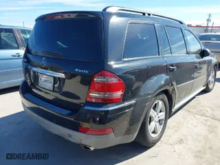 2009 Mercedes-Benz GL-Class 4.6L with VIN 4JGBF71E59A442902, listed as a IAAI auction lot 41324961 with 200,337 mi miles. Bid and sale history available at carsss.com. Image 4.