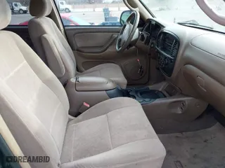 2004 Toyota Sequoia SR5 with VIN 5TDZT34A84S225563, listed as a IAAI auction lot 41601550 with 213,959 mi miles. Bid and sale history available at carsss.com. Image 5.