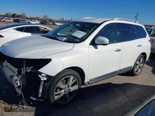 2013 Nissan Pathfinder SL with VIN 5N1AR2MN3DC652655, listed as a IAAI auction lot 41291223 with 176,037 mi miles. Bid and sale history available at carsss.com. Image 2.