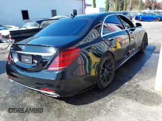 2020 Mercedes-Benz S-Class S 560 with VIN W1KUG8DB0LA560449, listed as a IAAI auction lot 41120552 with 121,855 mi miles. Bid and sale history available at carsss.com. Image 4.