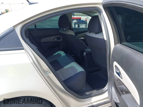2014 Chevrolet Cruze LS with VIN 1G1PA5SH8E7326020, listed as a IAAI auction lot 42182314 with 65,000 mi miles and . Bid and sale history available at DreamBid. Image 8.