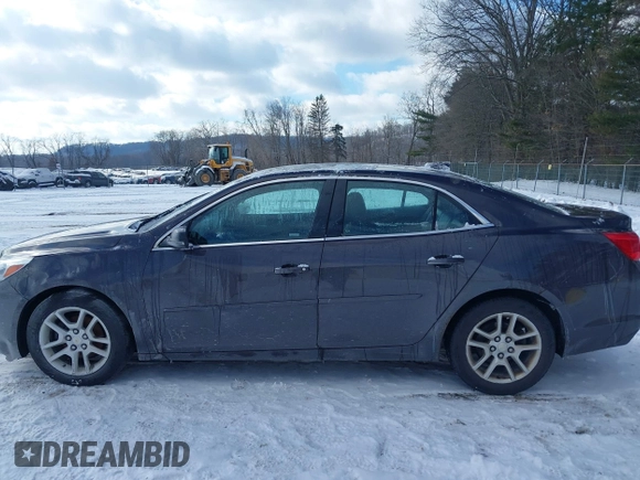 2015 Chevrolet Malibu LT with VIN 1G11C5SL1FF138368, listed as a IAAI auction lot 41271788 with 180,572 mi miles and . Bid and sale history available at DreamBid. Image 14.