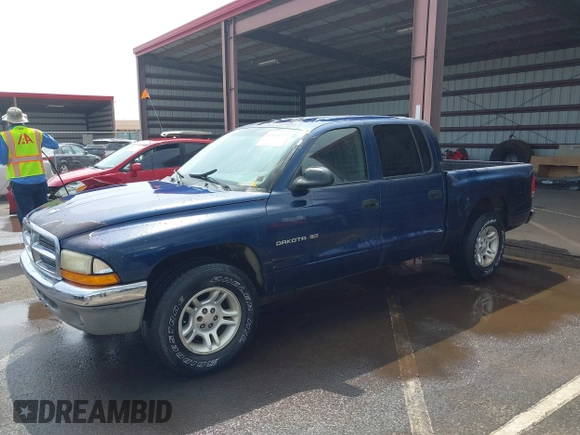2001 Dodge Dakota Sport with VIN 1B7GL2AX01S133957, listed as a IAAI auction lot 41644558 with 156,008 mi miles. Bid and sale history available at carsss.com. Image 6.