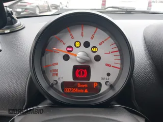 2013 MINI Countryman with VIN WMWZB3C56DWM09484, listed as a IAAI auction lot 42039954 with 37,264 mi miles and . Bid and sale history available at DreamBid. Image 7.