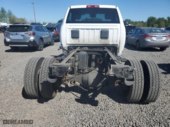 2018 Ram 5500 Chassis Cab Tradesman with VIN 3C7WRMAL7JG285036, listed as a Copart auction lot 52345665 with 130,718 mi miles and Clean Title. Bid and sale history available at carsss.com. Image 6.