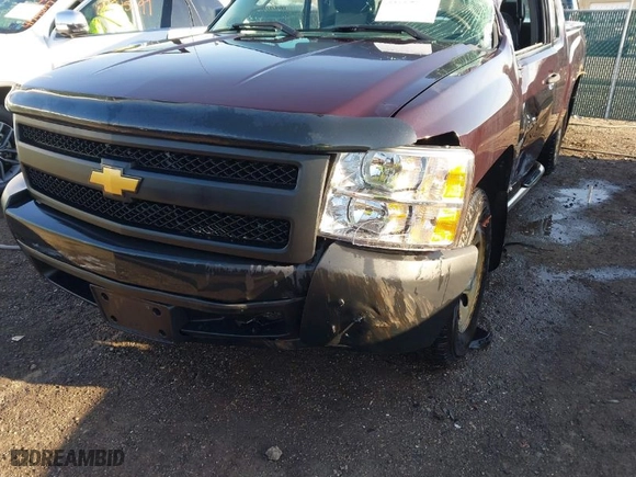 2008 Chevrolet Silverado 1500 Work Truck with VIN 1GCEC19X28Z217379, listed as a IAAI auction lot 41752690 with 325,103 mi miles. Bid and sale history available at carsss.com. Image 17.