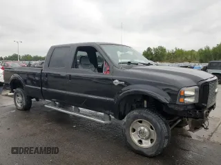 2005 Ford F-350 XL with VIN 1FTWW31P85EC15156, listed as a Copart auction lot 62601695 with 205,824 mi miles and Clean title. Bid and sale history available at DreamBid. Image 4.