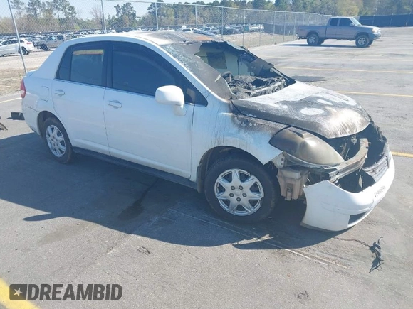 2008 Nissan Versa 1.8 S with VIN 3N1BC11E58L441687, listed as a IAAI auction lot 41900596 with 1 mi miles. Bid and sale history available at carsss.com. Image 1.