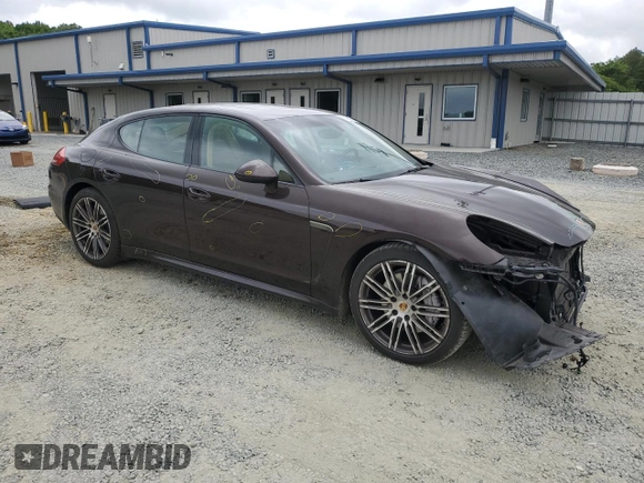 2016 Porsche Panamera 4 с VIN WP0AA2A7XGL007121, выставлен на аукционе Copart как лот 54559365 с пробегом 84 955 миль миль и Списание • Salvage title. История ставок и продаж доступна на DreamBid. Изображение 4.