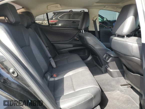 2022 Lexus ES 350 z VIN 58ADZ1B19NU136862, wystawiony jako Copart lot #58093755 z przebiegiem 26 130 mil mil oraz Tytuł czysty. Historia ofert i sprzedaży dostępna na DreamBid. Obrazek 10.