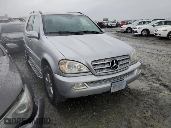 2005 Mercedes-Benz M-Class 3.7L with VIN 4JGAB57E25A518203, listed as a Copart auction lot 43135394 with 202,773 mi miles and Salvage Title. Bid and sale history available at carsss.com. Image 4.
