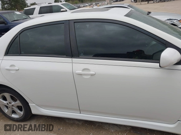 2011 Toyota Corolla L with VIN 2T1BU4EE1BC733675, listed as a IAAI auction lot 41837013 with 173,282 mi miles. Bid and sale history available at carsss.com. Image 14.