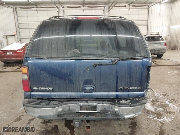 2001 Chevrolet Tahoe LS with VIN 1GNEK13TX1R108982, listed as a IAAI auction lot 41622297 with 202,013 mi miles. Bid and sale history available at carsss.com. Image 17.