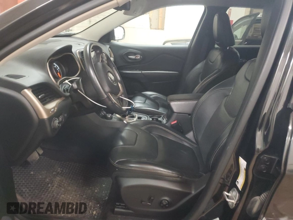 2016 Jeep Cherokee Limited z VIN 1C4PJMDS1GW209057, wystawiony jako Copart lot #57108855 z przebiegiem 86 874 mil mil oraz Szkoda całkowita • Salvage title. Historia ofert i sprzedaży dostępna na DreamBid. Obrazek 7.