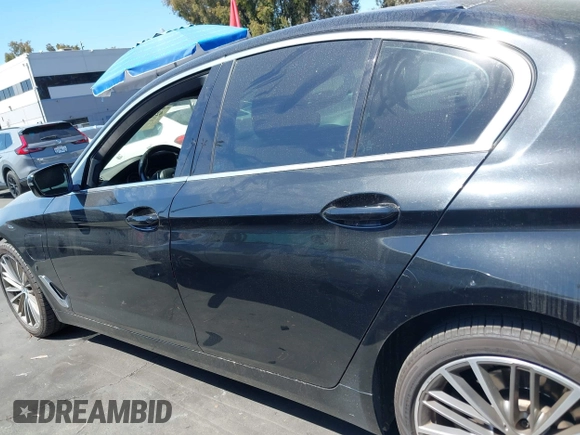 2019 BMW 5 Series 530e with VIN WBAJA9C53KB388858, listed as a IAAI auction lot 42195058 with 138,259 mi miles and . Bid and sale history available at DreamBid. Image 14.